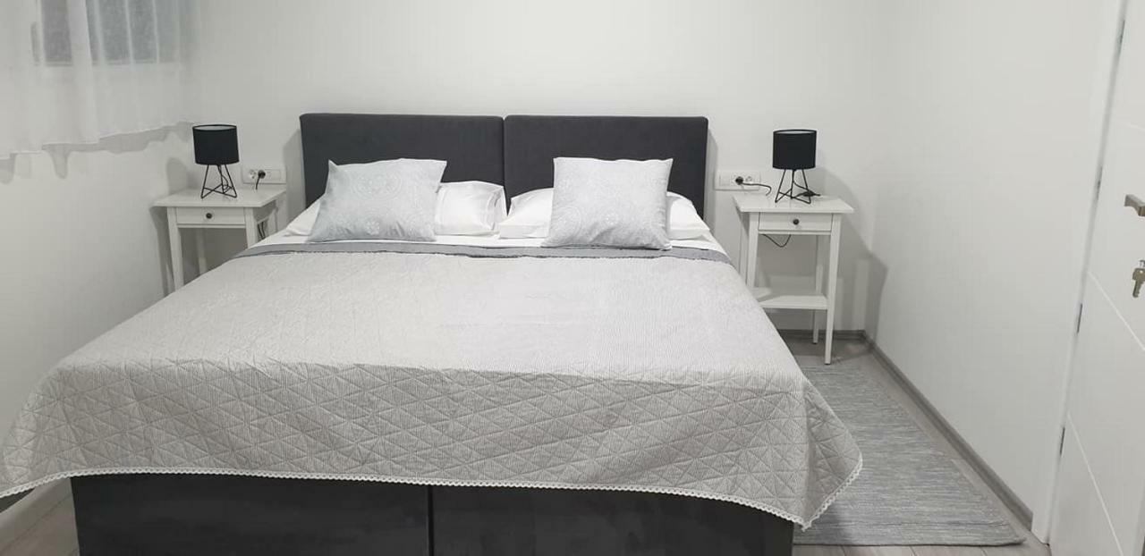Apartmani I Sobe Laganini Nova Gradiska Cameră foto